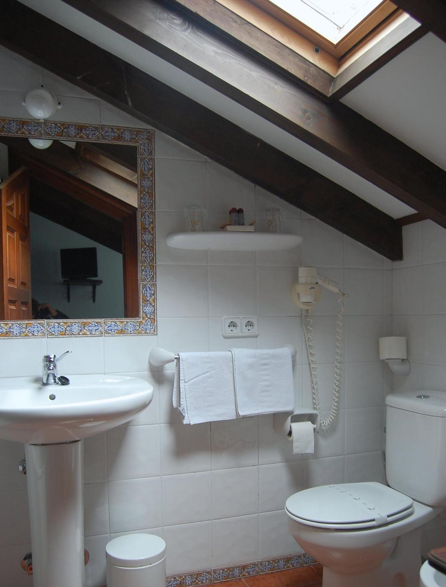 Casa Aspron Pension Covadonga Buitenkant foto