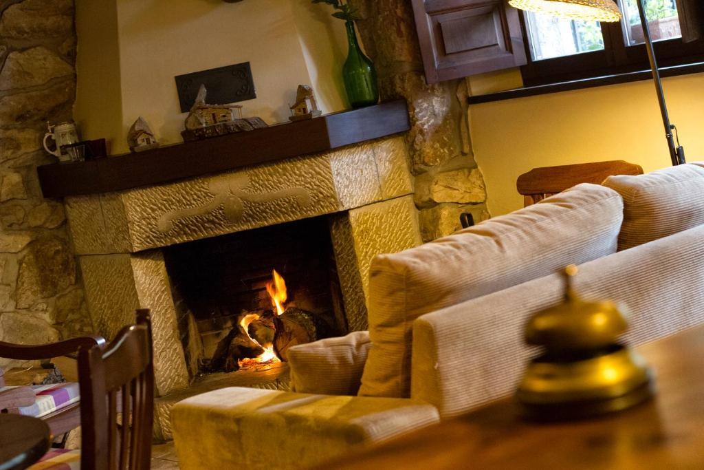 Casa Aspron Pension Covadonga Buitenkant foto